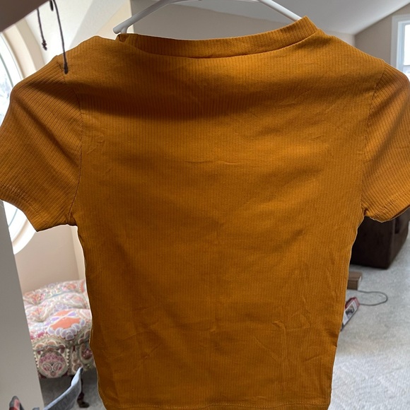 H&M short sleeve crop top (Brand new) - Picture 5 of 6